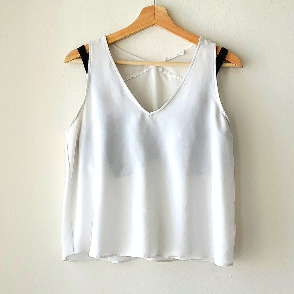 ☀️Basic White Sheer Tank - Picture 6 of 6
